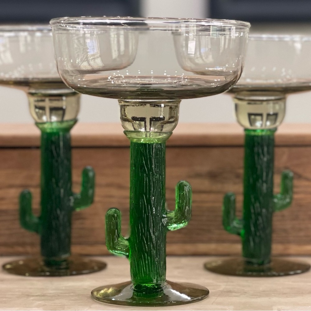 🌵3 Large Vintage Hand Blown Saguaro Margarita Glasses🌵